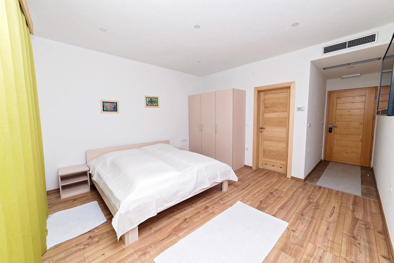 B&B Zlatna Nit Bosanska Krupa Eksteriør bilde