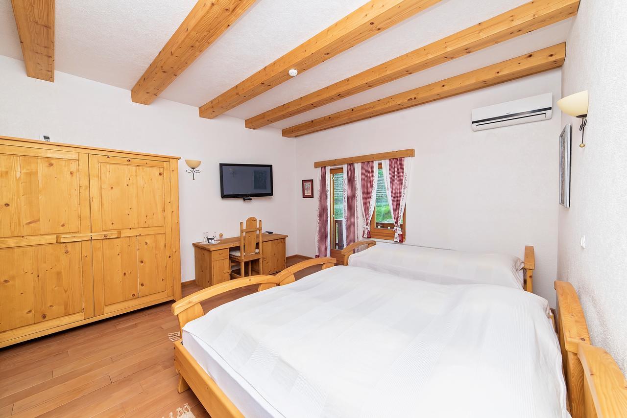 B&B Zlatna Nit Bosanska Krupa Eksteriør bilde