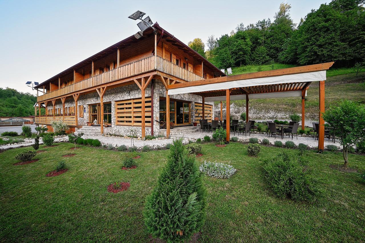 B&B Zlatna Nit Bosanska Krupa Eksteriør bilde
